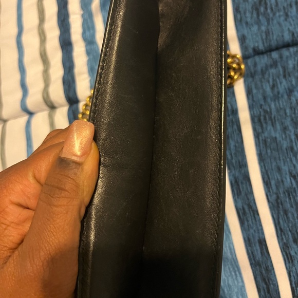 Gucci Black Designer Women's Bag with Pearl and Bee Embellishments - Picture 5 of 13